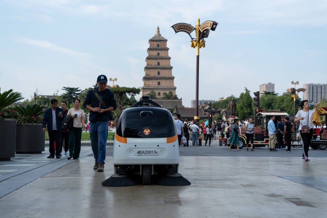 中国の自動運転清掃車が活躍、海外にも輸出