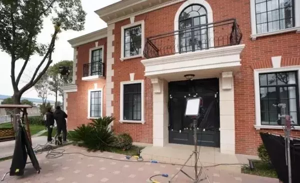 「上海のマイクロドラマ撮影拠点、1日10チームが同時に撮影も―中国」の画像