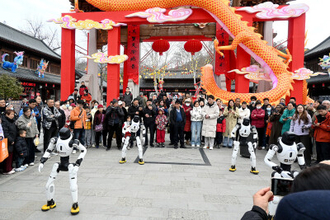 人型ロボが2035年に単価15万元へ、中国市場は3000億元超を予測