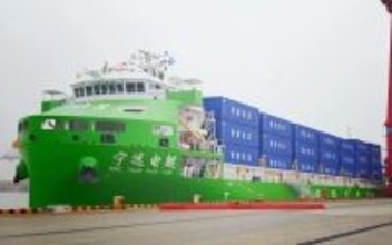 中国初の1万トン級純電気駆動スマートコンテナ船、商業運航を開始