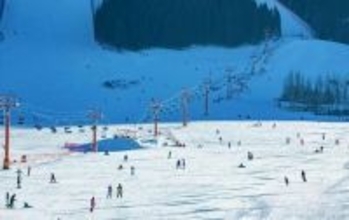 全国有数の氷雪観光地として新疆が急発展―中国