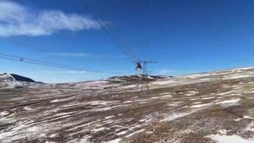 5000メートル級の高標高地域で超高電圧等電位活線作業を初実施―中国