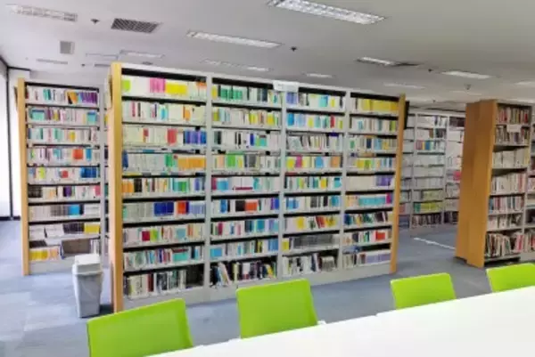 「36年続いた「リレー」が北京で静かに幕を下ろす、日本人図書室が閉室」の画像