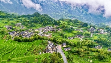 夏の旅行シーズン、国内の「小都市」が人気に、インバウンド観光も好調持続―中国