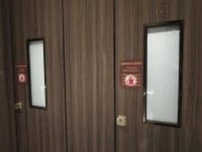 深センで始まった「透明トイレ」実験、もはや一服に逃げ場はないのか