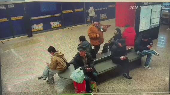 地下鉄駅で乗客の上着から炎、火元はポケット内の未使用モバイルバッテリー、3C認証製品―中国