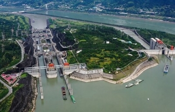 三峡ハブ、今年の貨物通過量がすでに1億トンに到達―中国