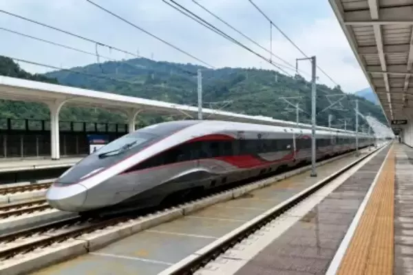 西康高速鉄道が試運転を開始―中国