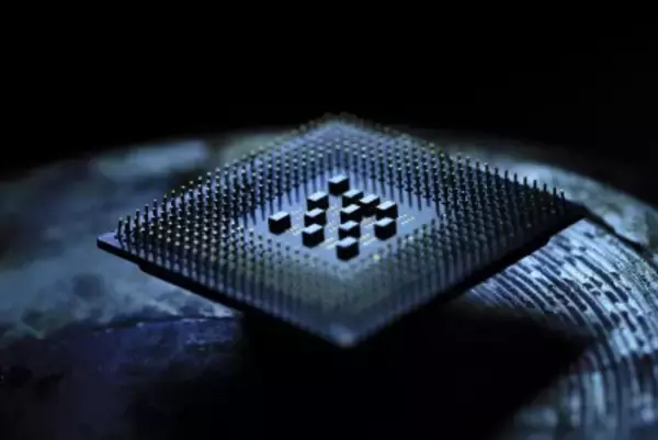 中国、米国の半導体制裁を回避するため異例の戦略―仏メディア