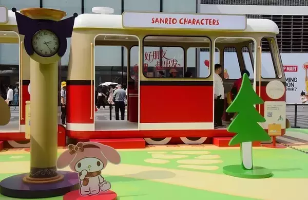 「杭州でサンリオ「なかよし列車」ポップアップイベント―中国」の画像