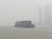 中国の実際の経済成長率は「半分」か、米シンクタンクが指摘―独メディア