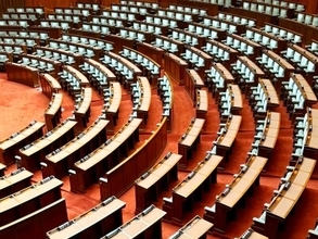 自民党の大勝が日中関係改善の新たな契機に―仏メディア