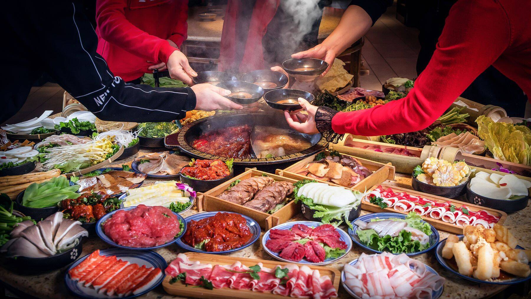 インバウンド客が68％増、SNSで話題の「立体都市」重慶が示す観光産業の新たな道筋