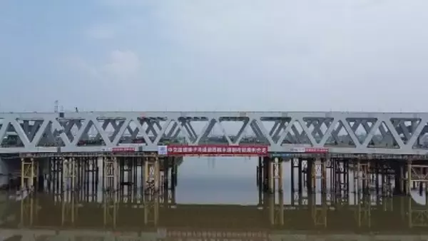 粤港澳大湾区の獅子洋ルートの鋼トラス橋が閉合―中国