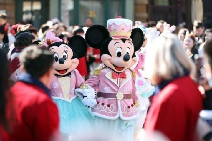 上海ディズニーのディズニー・ウインター・フロスティバルが来園客を魅了―中国