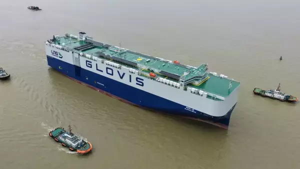 世界初の太陽光発電システムを搭載した1万台級自動車運搬船が引き渡し―中国メディア