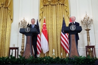 シンガポール・リー首相「米国が中国を締め出せば、自らが巨大な代償」
