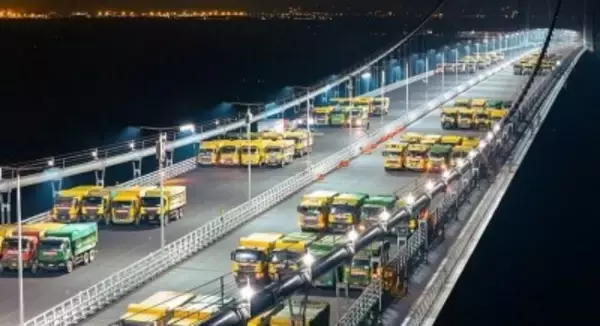 「計136台、総重量5000トンの大型トラック、深中通路で荷重試験―中国」の画像