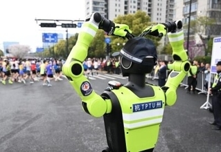AI交通警察やARグラス、ハイテクが都市マラソンをサポート―浙江省杭州市