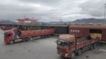 青蔵鉄道全線開業20年、貨物輸送量が累計1億トン突破―中国