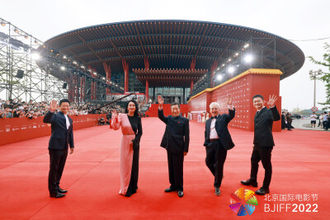 第12回北京国際映画祭が開幕　スター百人らレッドカーペットに