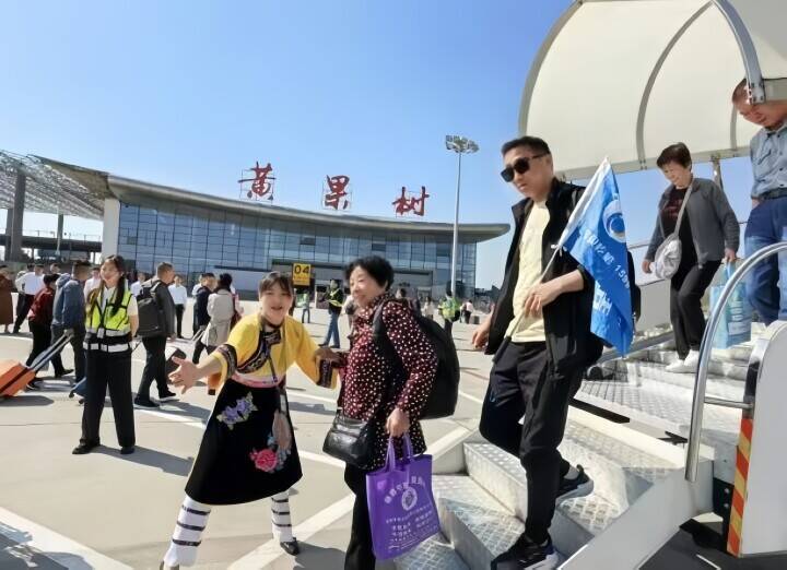 貴州省が各観光都市に飛行機で移動できるサービス打ち出す―中国