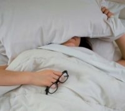 週末の寝だめでうつ病のリスクが低下？―中国メディア
