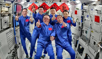 中国の宇宙飛行士、8回目となる「宇宙での再会」を達成