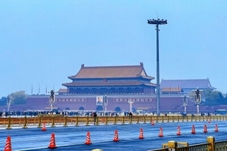 朱鎔基氏の遺体を18日に火葬、天安門などで半旗を掲げ哀悼の意―中国
