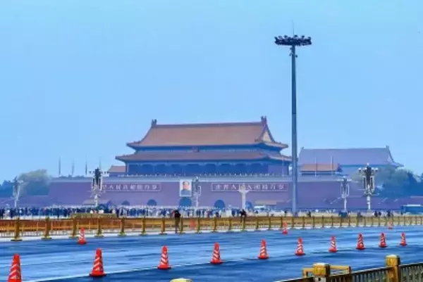 朱鎔基氏の遺体を18日に火葬、天安門などで半旗を掲げ哀悼の意―中国