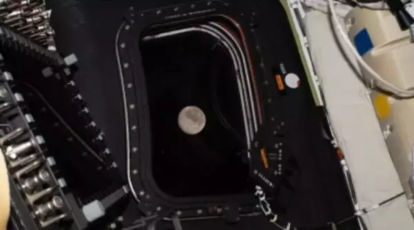 有人宇宙船「オリオン」、人類最遠到達記録を更新