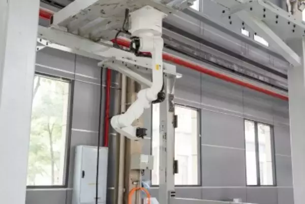 中国、初めて産業用ロボットの純輸出国に