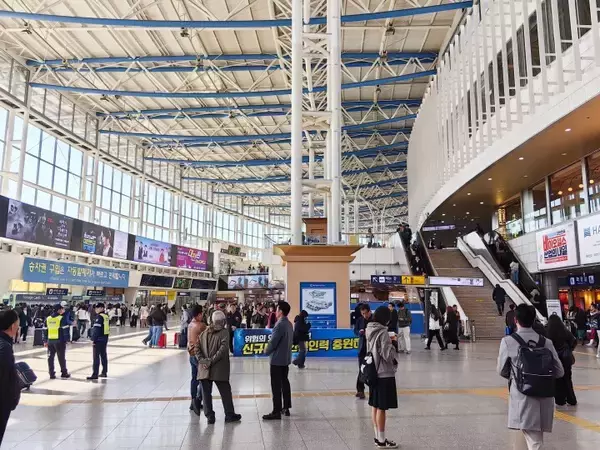 「外国人観光客が困惑「ソウル駅はまるで迷路」、案内表示は韓国語だけ＝韓国ネットも「深刻な問題」」の画像