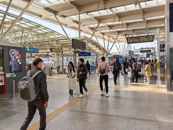 「外国人観光客が困惑「ソウル駅はまるで迷路」、案内表示は韓国語だけ＝韓国ネットも「深刻な問題」」の画像