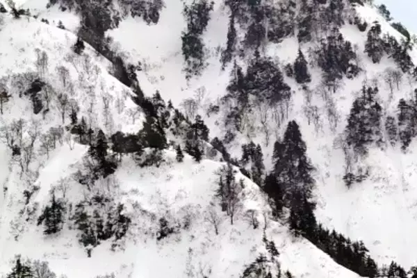 新潟・八海山の「死の谷」で中国人6人遭難、連日の救助で中国大使館が注意喚起―中国メディア