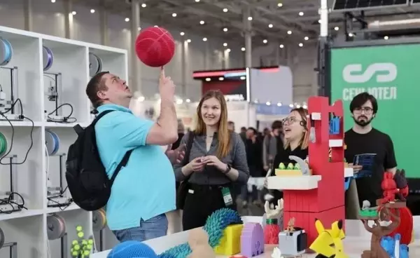 「中国テック企業が国際通信技術展示会に登場」の画像