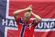 サッカーW杯で存在感を示すノルウェー代表ハーランド氏、中国でも商業価値が急上昇