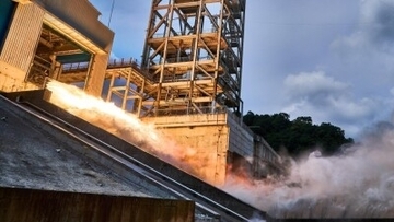 再使用型ロケット「力箭2号」の主エンジンが長時間試験運転を完了―中国