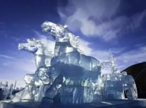 ハルビン氷雪大世界に干支の「馬」のモチーフ登場―中国