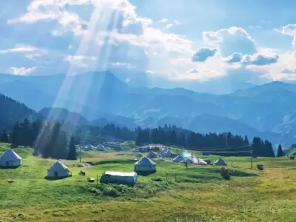 労働節連休の旅行商品検索件数364％増、新疆と福建が人気―中国