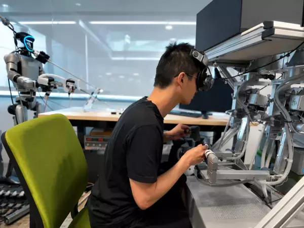 「世界初、中国の人型ロボットが生体に低侵襲手術―中国メディア」の画像