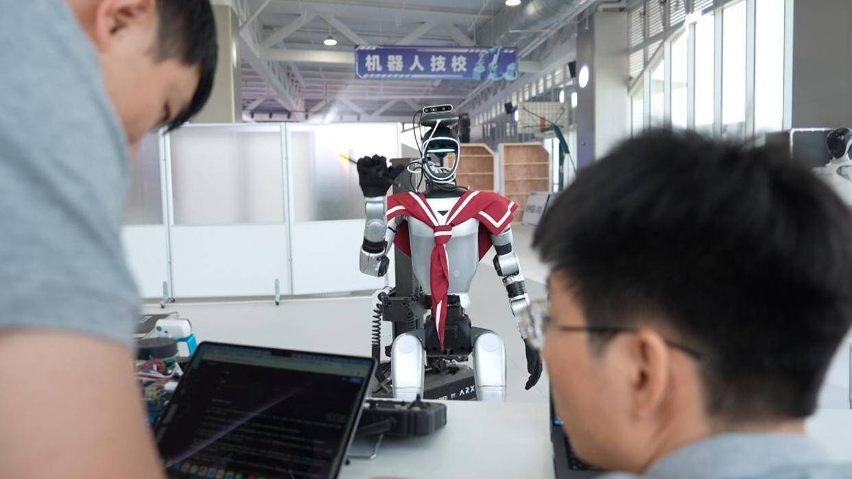 杭州ロボット学校が開校―中国