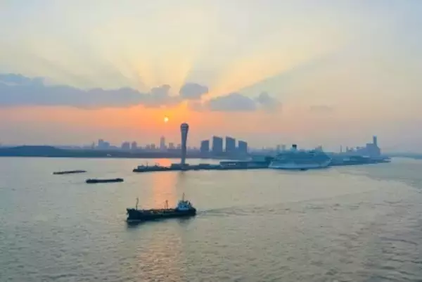 上海クルーズ港、1日の外国人入国者が過去最多の約5900人に