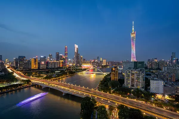 粤港澳大湾区の2025年の経済規模が15兆元突破の見込み―中国