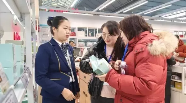 「銀川市に「駅ナカ保税売店」、戻り列車で沿線国の特産品を輸入―中国」の画像