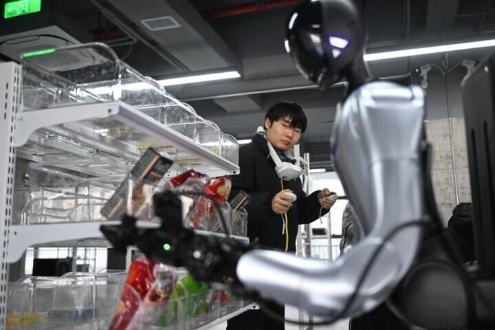 人型ロボットインストラクターの日常―中国メディア