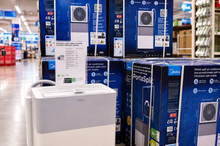 欧州で記録的熱波、中国製の簡易設置型エアコンが「神ツール」に―台湾メディア