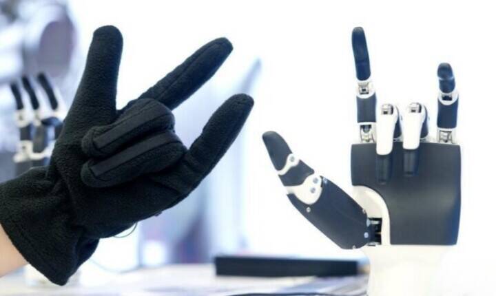 中国初のエンボディドAIロボット大型販売店が四川省成都市にオープン