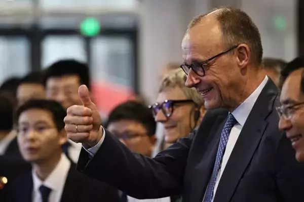 「ドイツのメルツ首相、ロボット企業の宇樹科技を訪問―中国」の画像