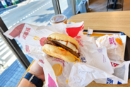 日本マクドナルドが北海道91店でハンバーガー10商品を販売停止、台湾当局「同じ原材料は輸入していない」―台湾メディア
